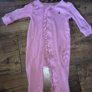 Baby Gap size 6-9 months baby pink button up ruffle sleeper
